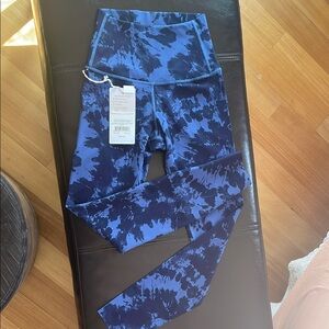 Vibrant Blue Patterned Leggings